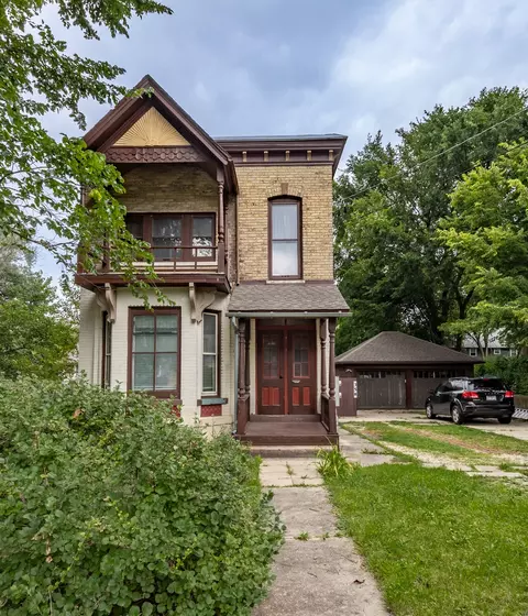 Exterior - 358 Bent St, Elgin, IL 60120 photo 2 of 6