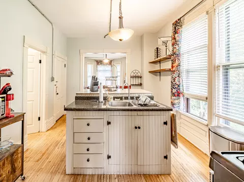 Kitchen - 358 Bent St, Elgin, IL 60120 photo 2 of 5