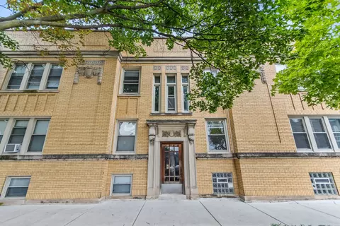 2514 W North Shore Ave #1, Chicago, IL 60645