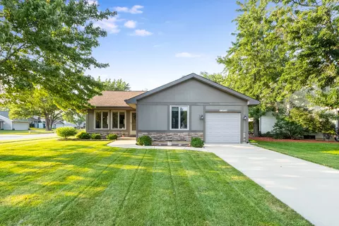 13754 W Birchwood Dr, Homer Glen, IL 60491