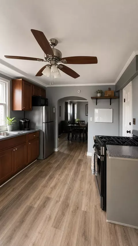 9211 S Clyde Ave, Chicago, IL 60617 photo 2