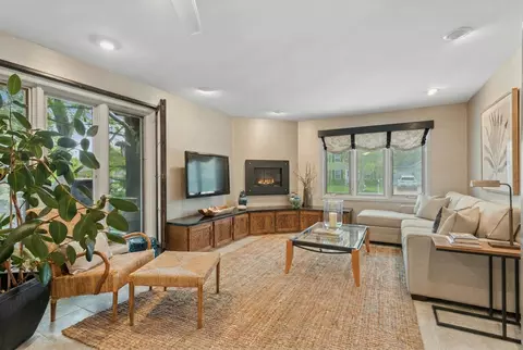 Other - 500 Parkview Pl, Burr Ridge, IL 60527 photo 1 of 6