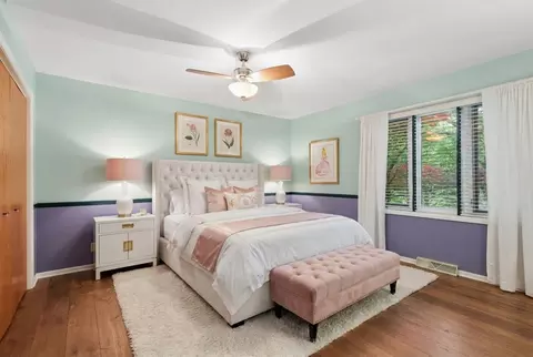 Bedroom - 500 Parkview Pl, Burr Ridge, IL 60527 photo 2 of 3