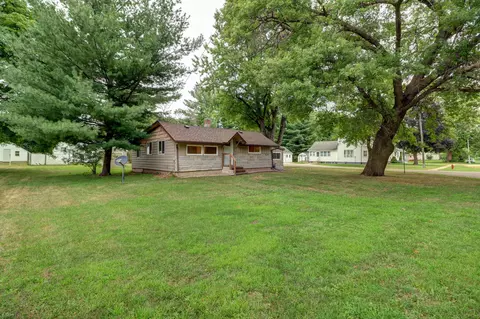 Exterior - 315 E Booth St, Tampico, IL 61283 photo 2 of 7