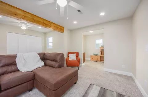 Entry Way - 122 E Lincoln, Dix, IL 62830 photo 1 of 1