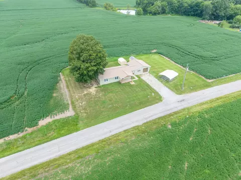 View/Area - 122 E Lincoln, Dix, IL 62830 photo 2 of 3