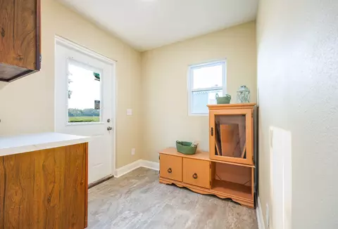 Other - 122 E Lincoln, Dix, IL 62830 photo 5 of 10