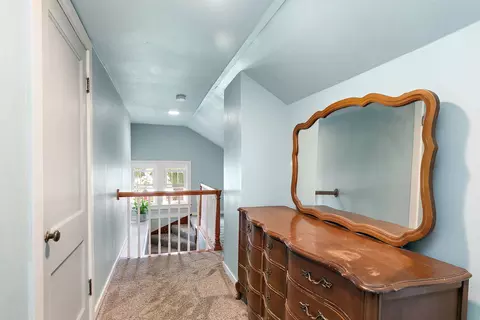 Entry Way - 909 Augusta Ave, Elgin, IL 60120 photo 3 of 3