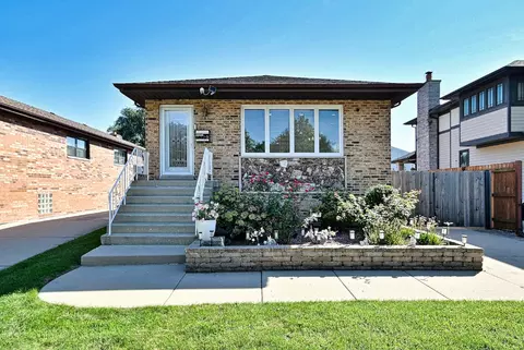 2329 Trumbull Ave, River Grove, IL 60171