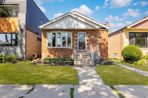 4810 S Lamon Ave, Chicago, IL 60638