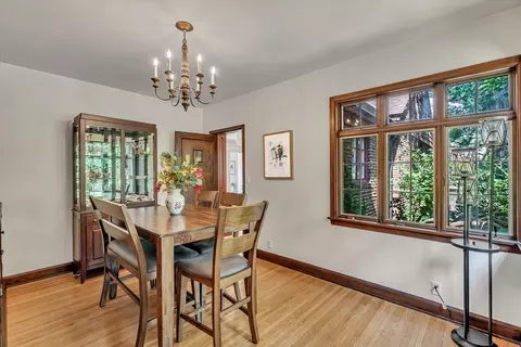 Dining - 1000 27th Ave, Moline, IL 61265 photo 1 of 4