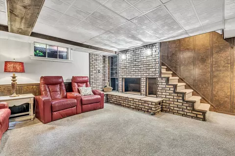 Other - 1000 27th Ave, Moline, IL 61265 photo 2 of 11