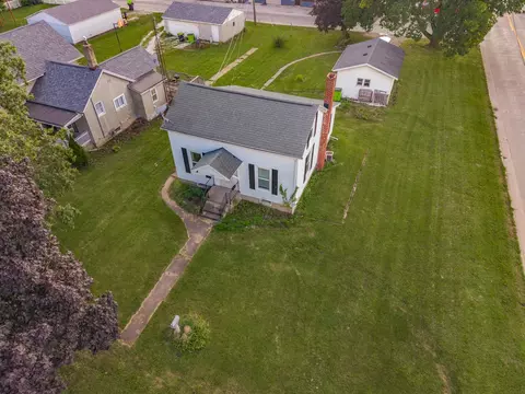 View/Area - 402 Mason St, Chenoa, IL 61726 photo 4 of 4