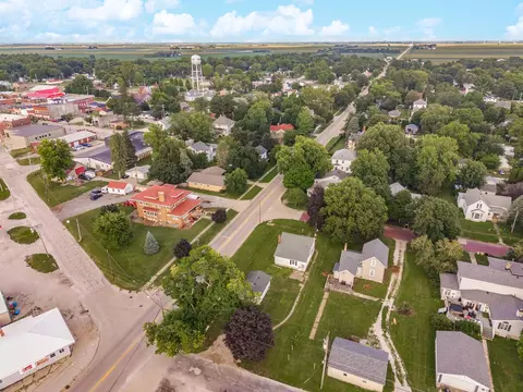 View/Area - 402 Mason St, Chenoa, IL 61726 photo 2 of 4