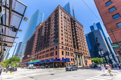 165 N Canal St #1205, Chicago, IL 60606