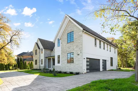 Exterior - 1921 Beechnut Rd, Northbrook, IL 60062 photo 4 of 6