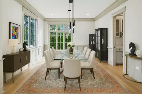 Dining - 1921 Beechnut Rd, Northbrook, IL 60062 photo 1 of 2