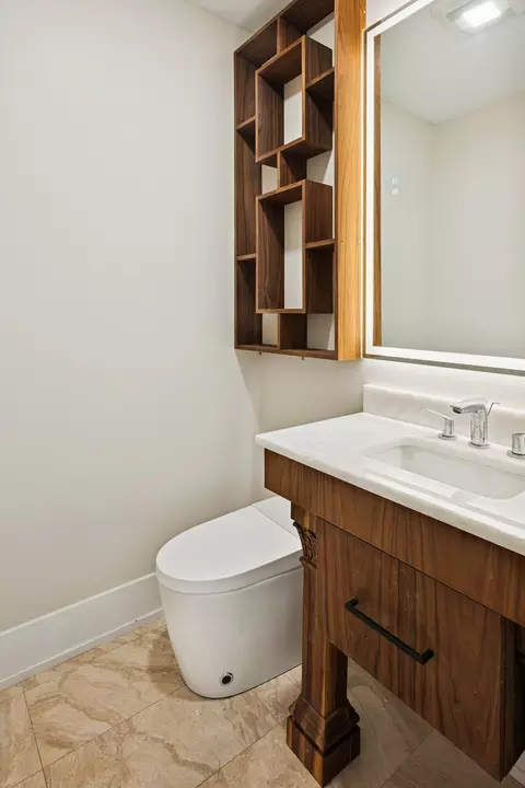 Bath - 1921 Beechnut Rd, Northbrook, IL 60062 photo 1 of 8