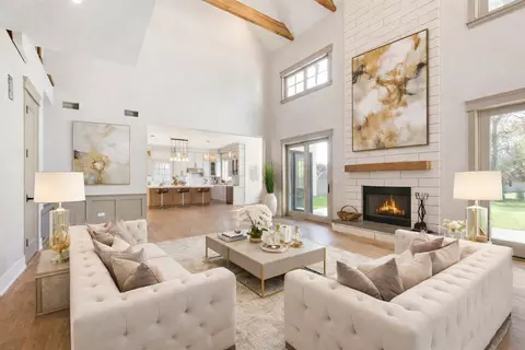 Living - 1921 Beechnut Rd, Northbrook, IL 60062 photo 1 of 10