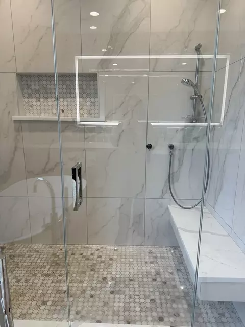 Bath - 1921 Beechnut Rd, Northbrook, IL 60062 photo 4 of 8