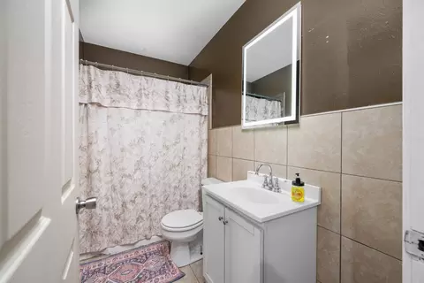 Bath - 433 51st St, Moline, IL 61265 photo 1 of 1