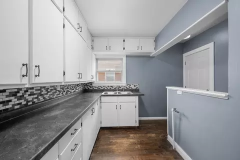 Kitchen - 433 51st St, Moline, IL 61265 photo 2 of 2
