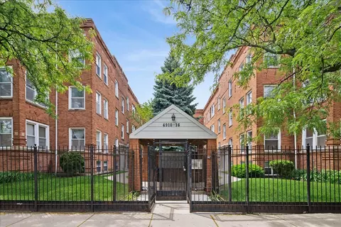 4916 N Kedzie Ave #2W, Chicago, IL 60625