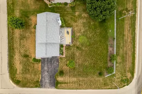 View/Area - 691 Stonemint Dr, Roscoe, IL 61073 photo 3 of 6