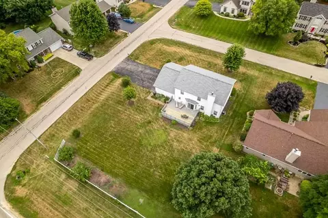 View/Area - 691 Stonemint Dr, Roscoe, IL 61073 photo 2 of 6