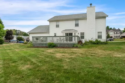 Exterior - 691 Stonemint Dr, Roscoe, IL 61073 photo 6 of 7