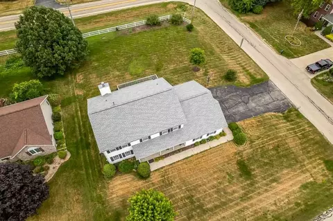 View/Area - 691 Stonemint Dr, Roscoe, IL 61073 photo 4 of 6
