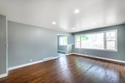 Living - 1015 W Victoria Ave, Berkeley, IL 60163 photo 1 of 3