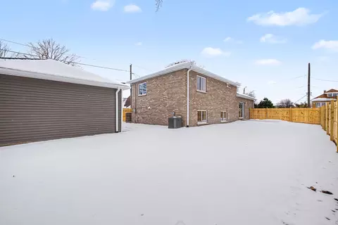 Exterior - 8245 43rd Pl, Lyons, IL 60534 photo 4 of 4