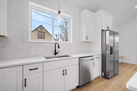 Kitchen - 8245 43rd Pl, Lyons, IL 60534 photo 1 of 2