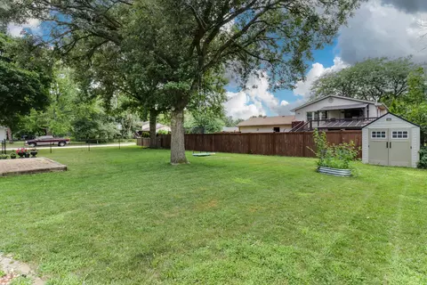 Exterior - 301 Garden Rd, Normal, IL 61761 photo 13 of 15