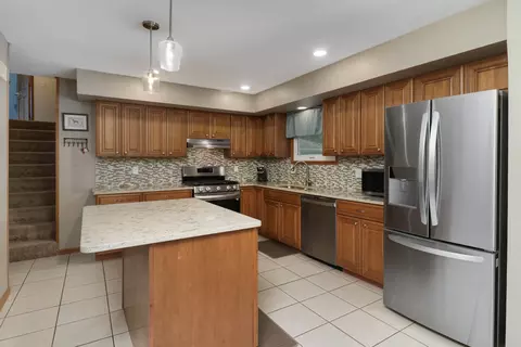 Kitchen - 301 Garden Rd, Normal, IL 61761 photo 4 of 4