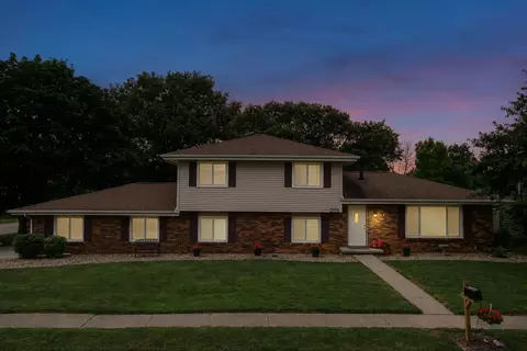 Exterior - 301 Garden Rd, Normal, IL 61761 photo 6 of 15