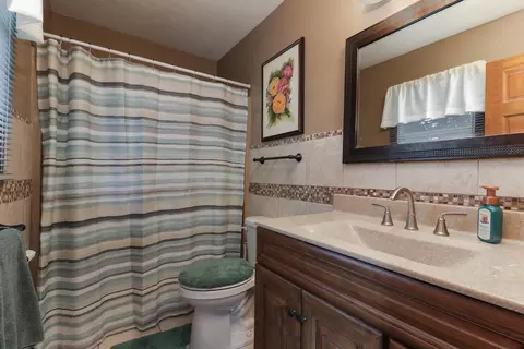 Bath - 301 Garden Rd, Normal, IL 61761 photo 1 of 3