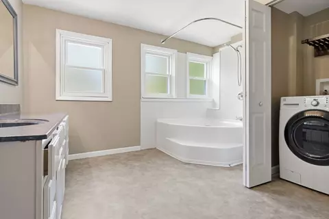Bath - 1002 Empire St, Bloomington, IL 61701 photo 2 of 4