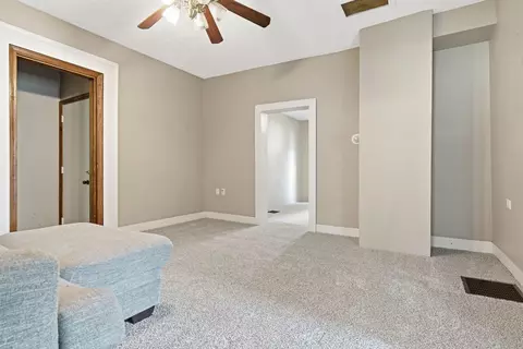 Living - 1002 Empire St, Bloomington, IL 61701 photo 4 of 6
