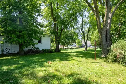 Exterior - 1002 Empire St, Bloomington, IL 61701 photo 8 of 11