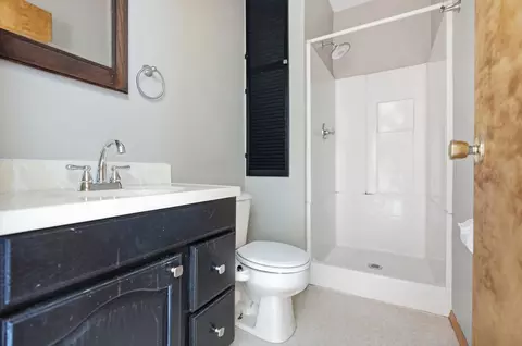 Bath - 1002 Empire St, Bloomington, IL 61701 photo 1 of 4
