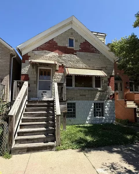 3717 S Parnell Ave, Chicago, IL 60609