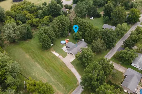 View/Area - 1101 E Pine St, Herrin, IL 62948 photo 2 of 7