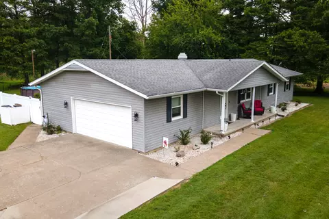 Exterior - 1101 E Pine St, Herrin, IL 62948 photo 15 of 15