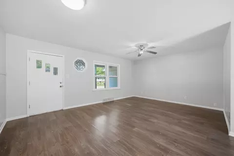 Living - Undisclosed, Ingleside, IL 60041 photo 1 of 4