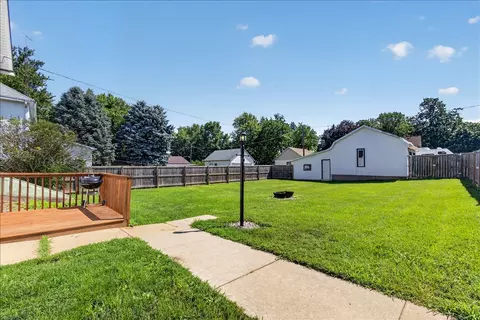 Exterior - 411 Main St, Leaf River, IL 61047 photo 6 of 9