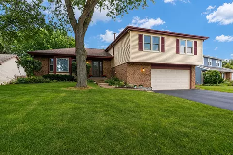 1434 Coral Reef Way, Lake Zurich, IL 60047