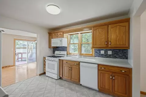 Kitchen - Undisclosed, Oak Forest, IL 60452 photo 2 of 3