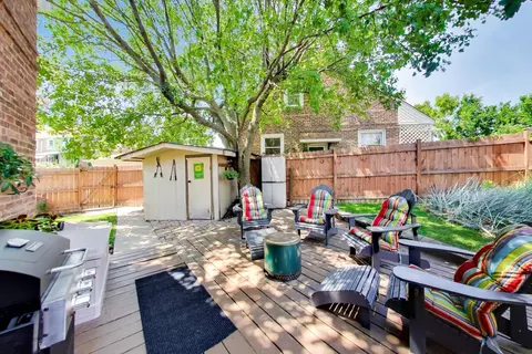 Exterior - 1425 Willow Ave, Des Plaines, IL 60016 photo 1 of 8